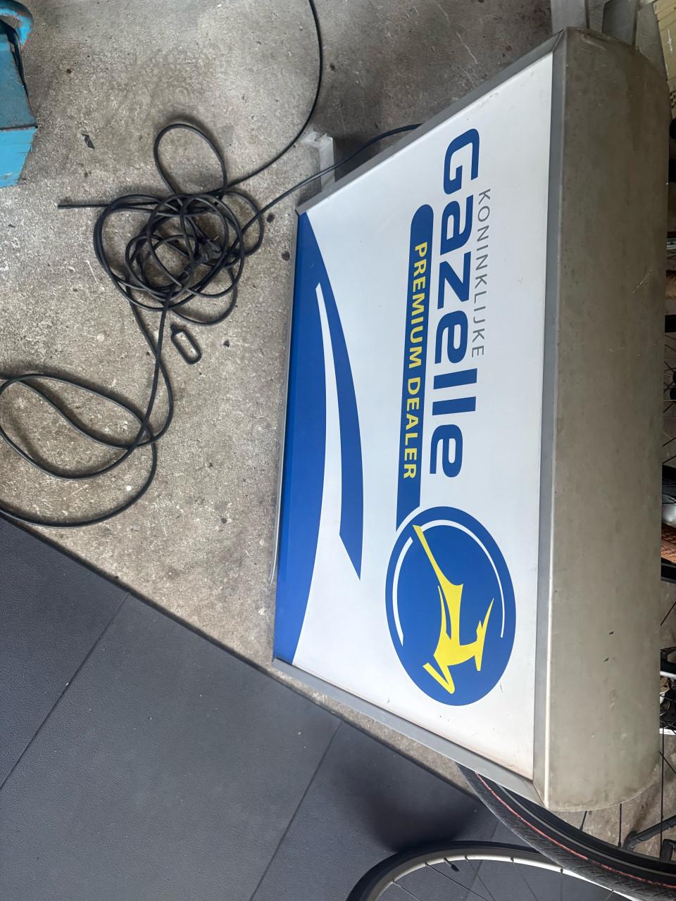 Gazelle Reclamebord met verlichting