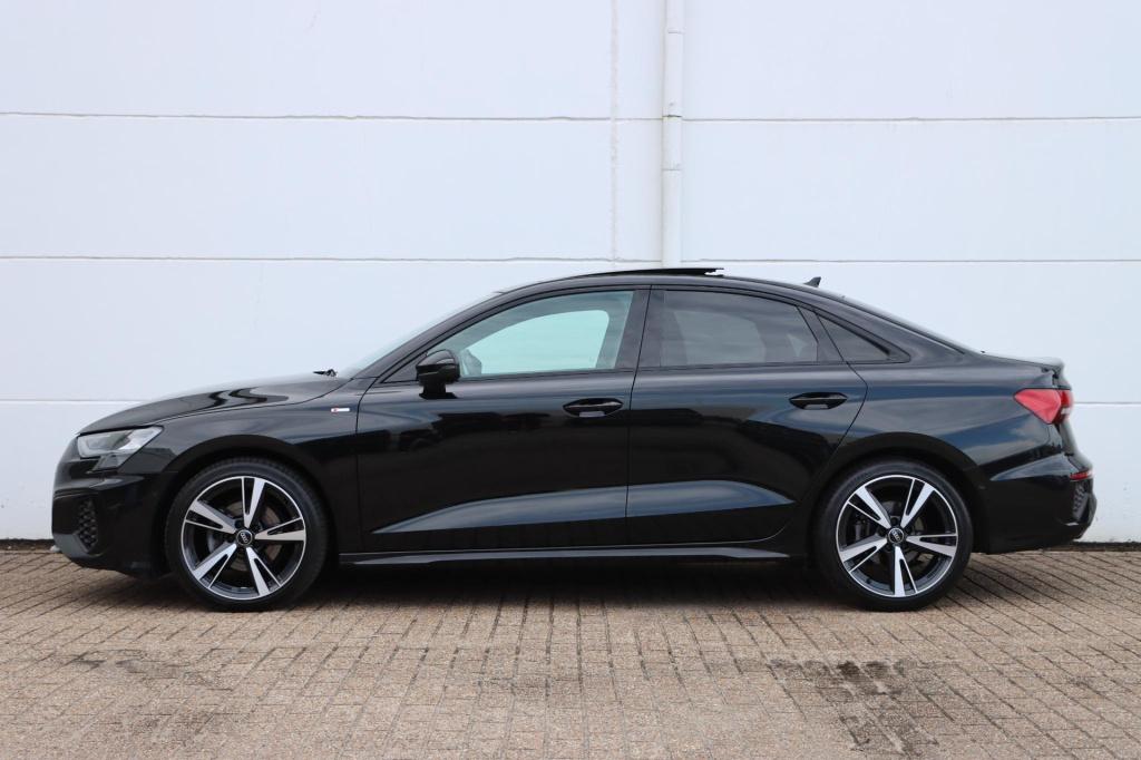 Audi A3 limousine 35 tfsi s edition 150pk s tronic