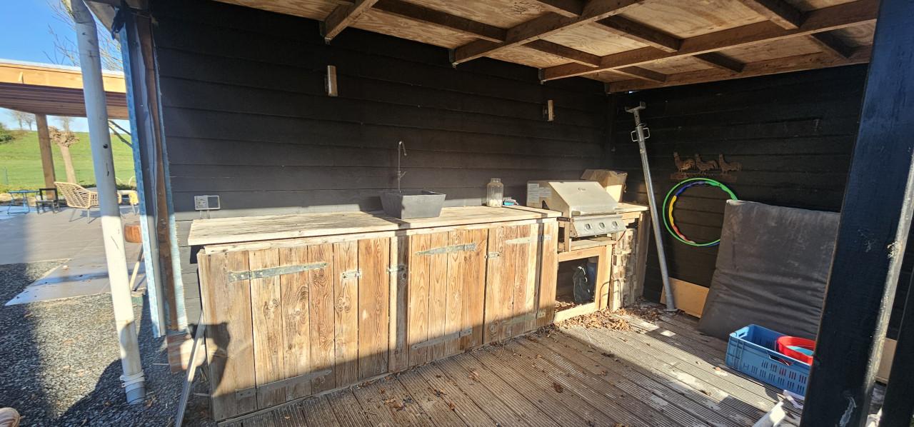 Buitenkeuken steigerhout met gas bbq