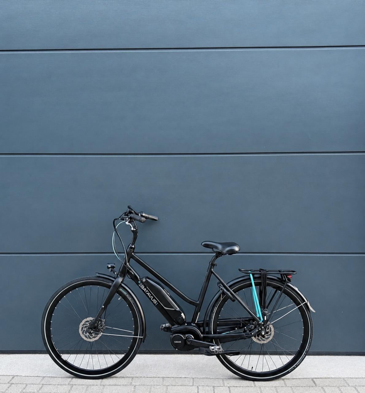 Batavus Dinsdag middenmoter elektrische fiets 400WH