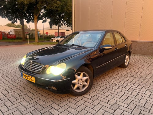 Mercedes-Benz C-Klasse 180 Elegance Automaat