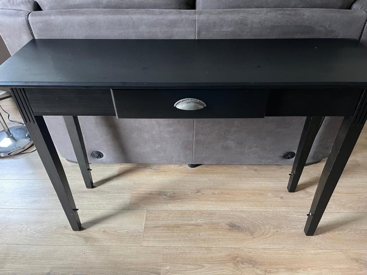 Sidetable, wandtegel zwart. 120br80hg