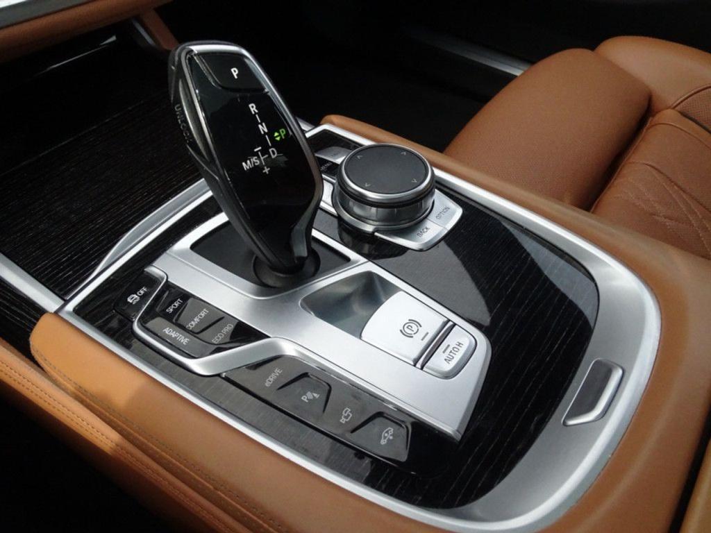 BMW 7 Serie 740e iperformance high executive m-sportpakket | driving assist
