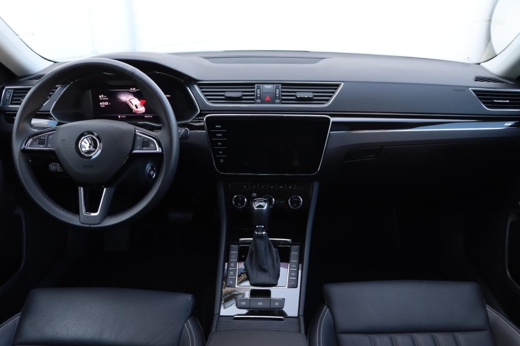 Skoda Superb 1.4 tsi iv business edition