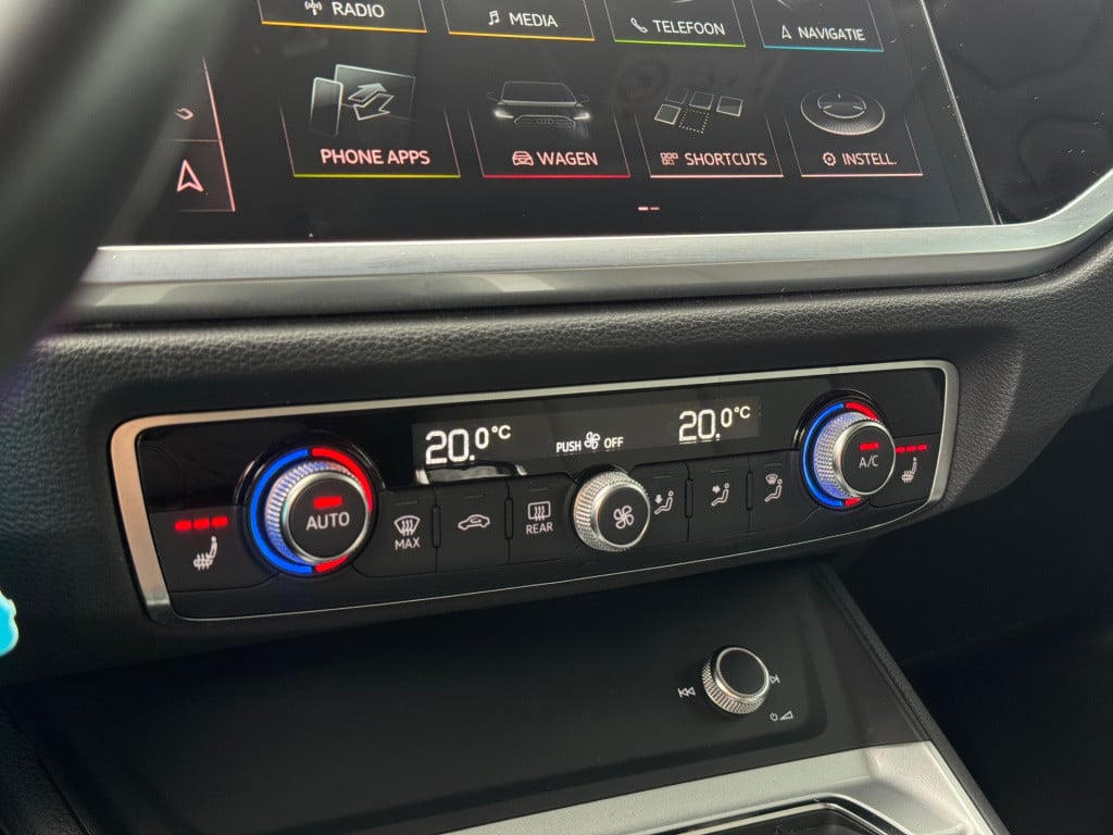 Audi Q3 35 tfsi advanced * matrix led * stoelverwarming * adaptive cruise c