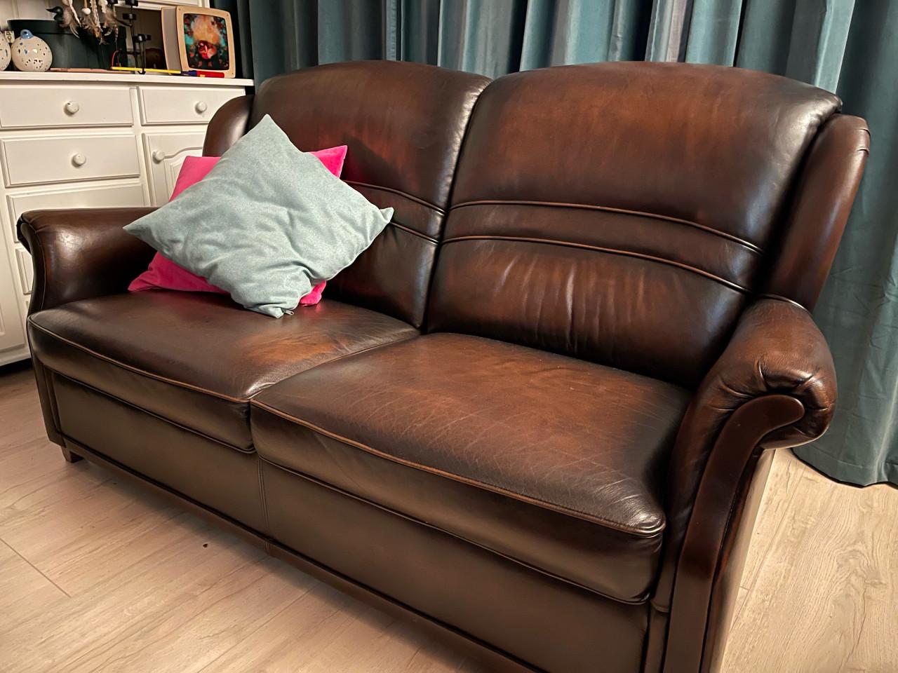 Zithoek bruin leer banken en fauteuil