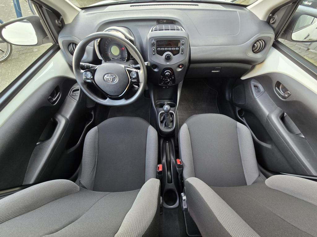 Toyota Aygo 1.0 vvt-i x-fun