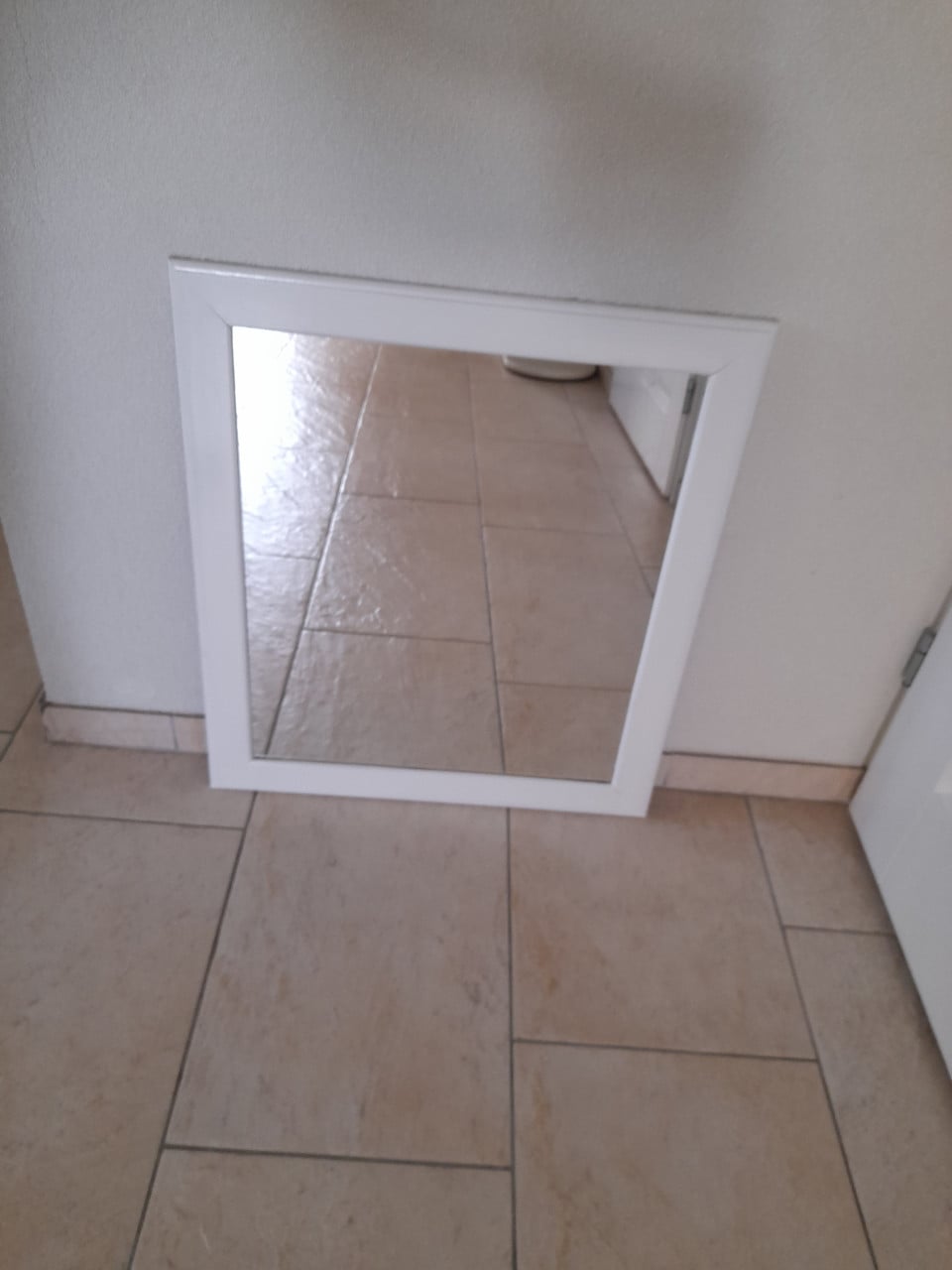 Spiegel 59 x 67  (in goede nette staat)