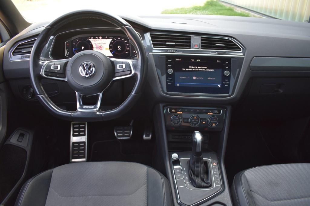 Volkswagen Tiguan 1.5 tsi act r-line | trekhaak | camera | stoelverwarming 