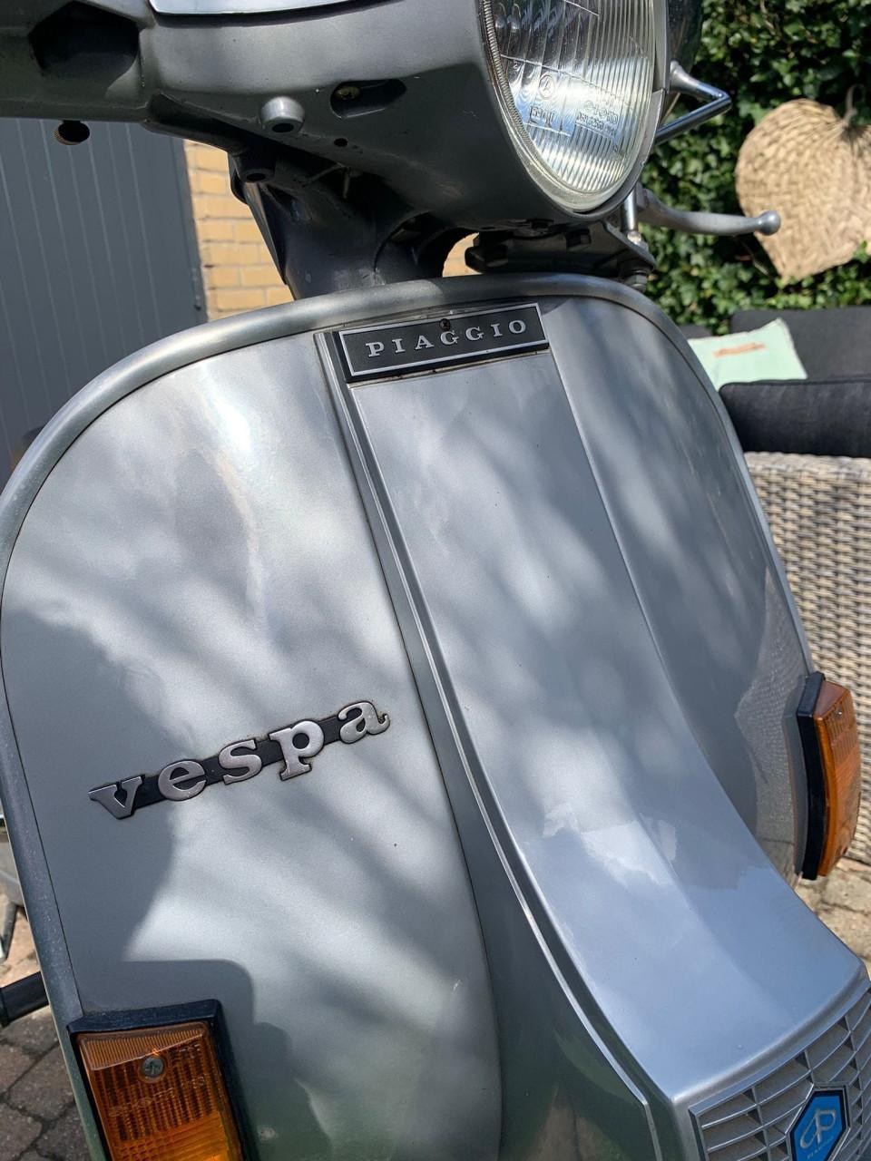 Vespa P200E motorscooter, 1979