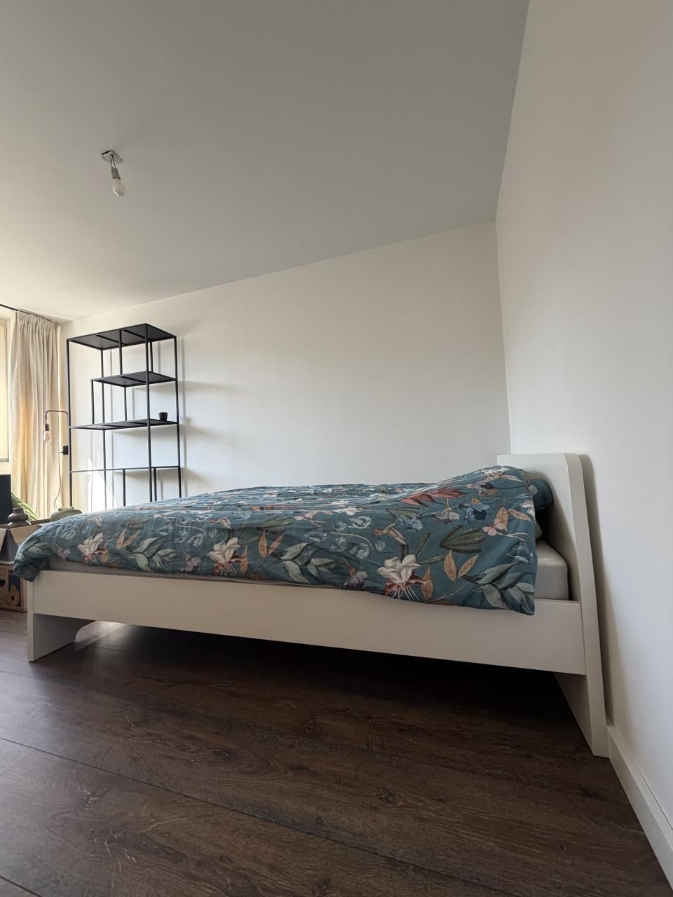 IKEA Askvoll bed incl matras & lattenbodems 140x200 – zo goed als nieuw.