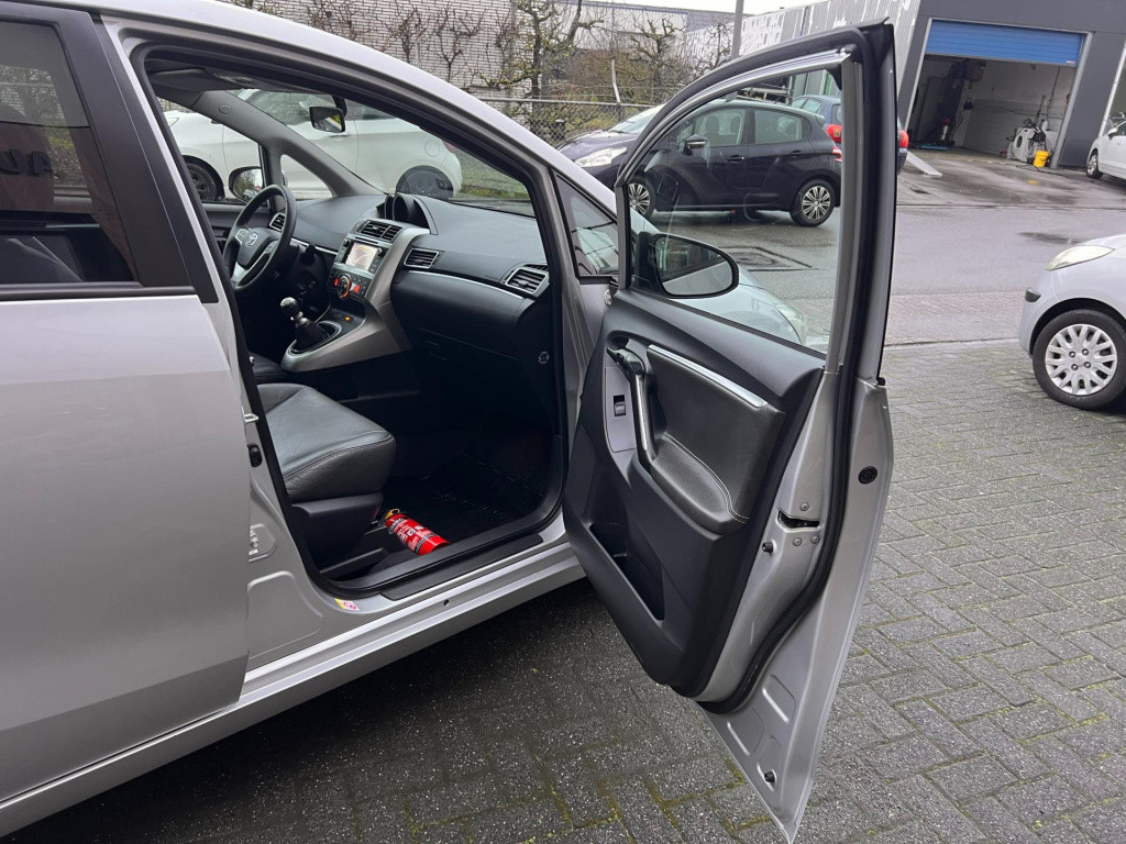 Toyota Corolla Verso 1.6 vvt-i business