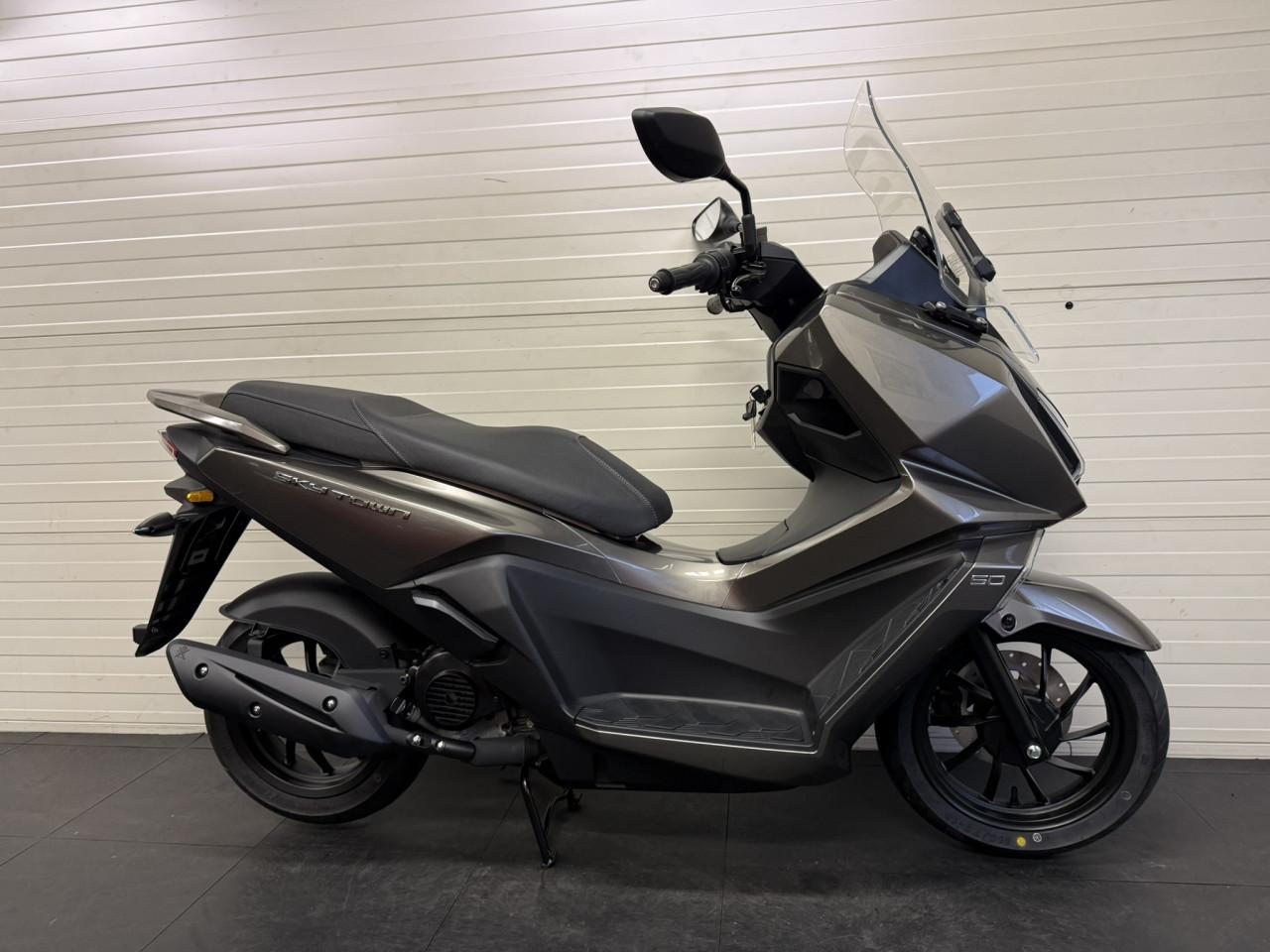 Kymco Skytown, het aller nieuwste model nu uit voorraad leverbaar!