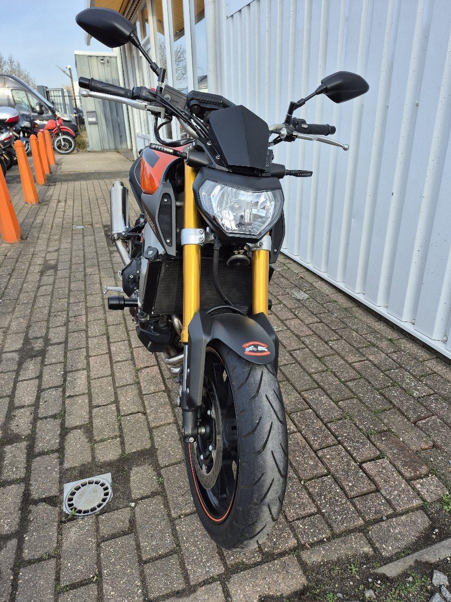 Yamaha MT-09 stoere naked bike