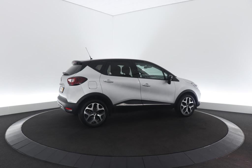 Renault Captur 1.3 tce intens | trekhaak afneembaar | navigatie | parkeerse
