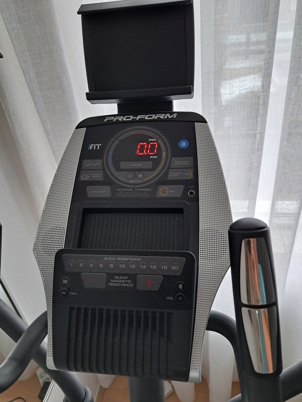 Crosstrainer