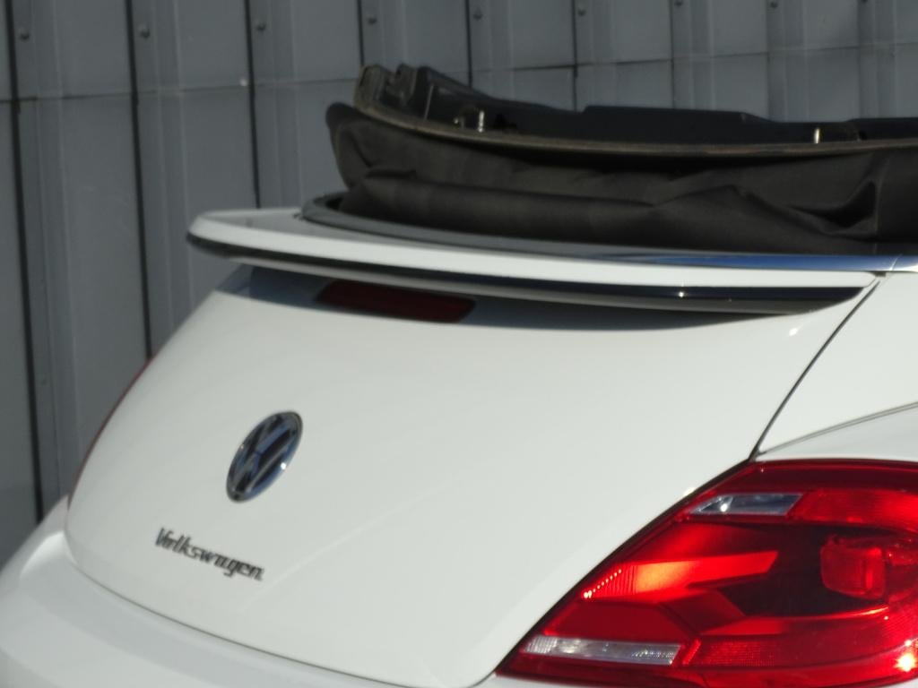 Volkswagen New Beetle cabriolet 1.2 tsi design bluemotion