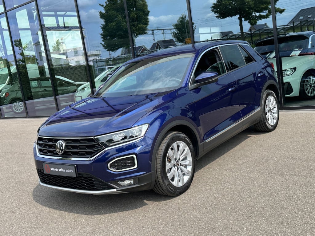 Volkswagen T-roc 1.5 tsi 150pk sport | trekhaak | carplay | led | dode hoek