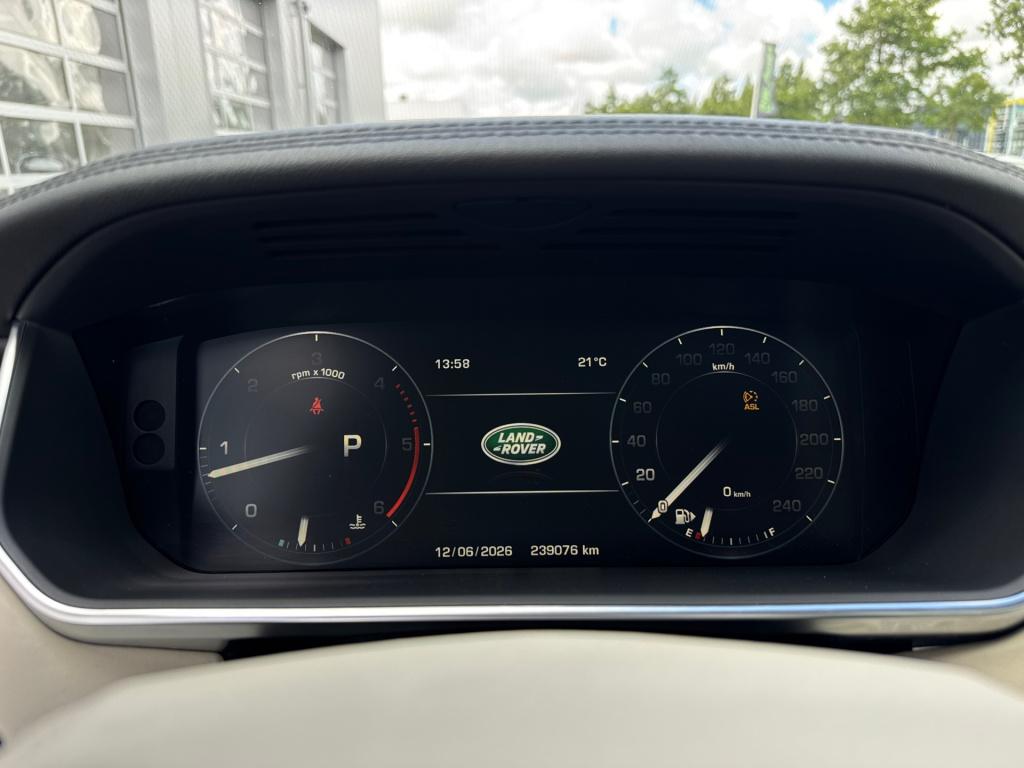 Land Rover Range Rover 4.4 sdv8 vogue * btw auto! prijs ex ex 16650 euro!!
