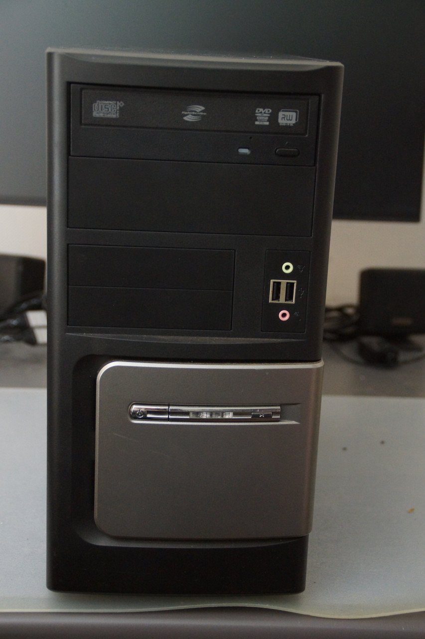 PC met Intel Quad Q6600 processor en Geforce 8600GT kaart