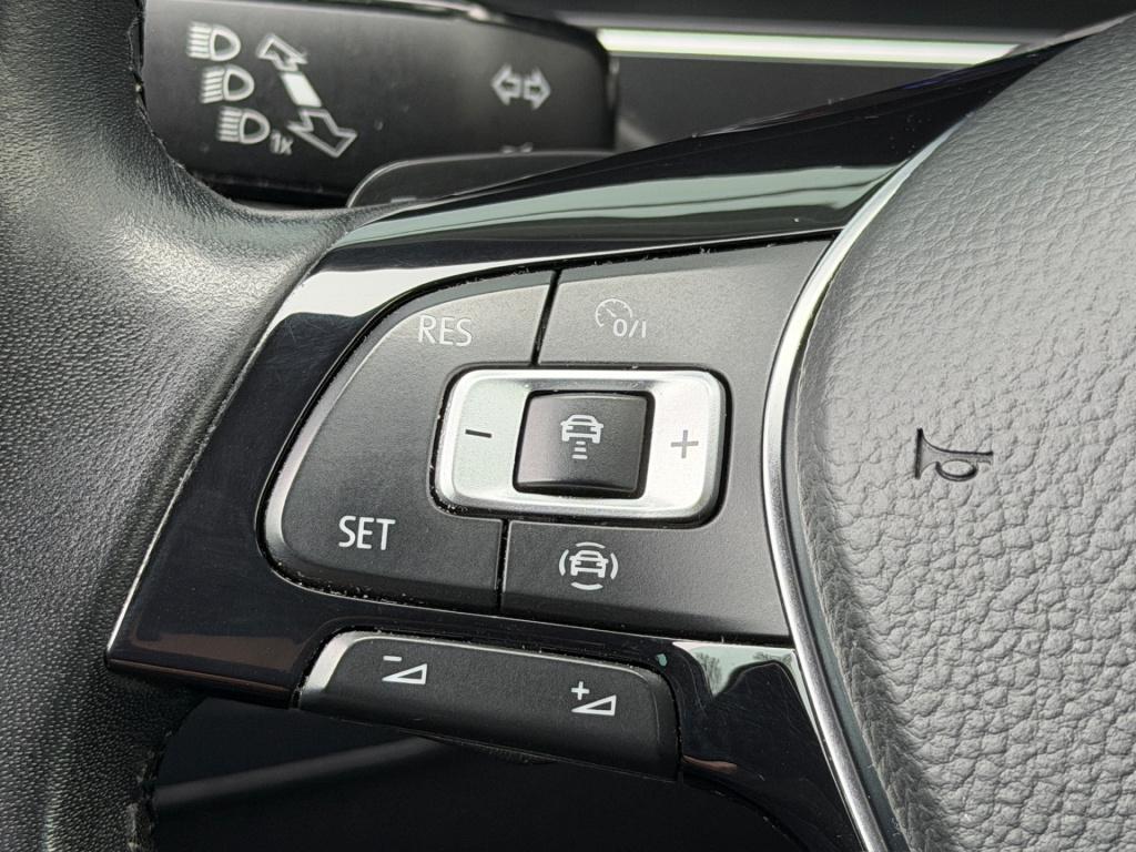 Volkswagen Tiguan 1.5 tsi act 150pk dsg highline | camera | virtual | trekh