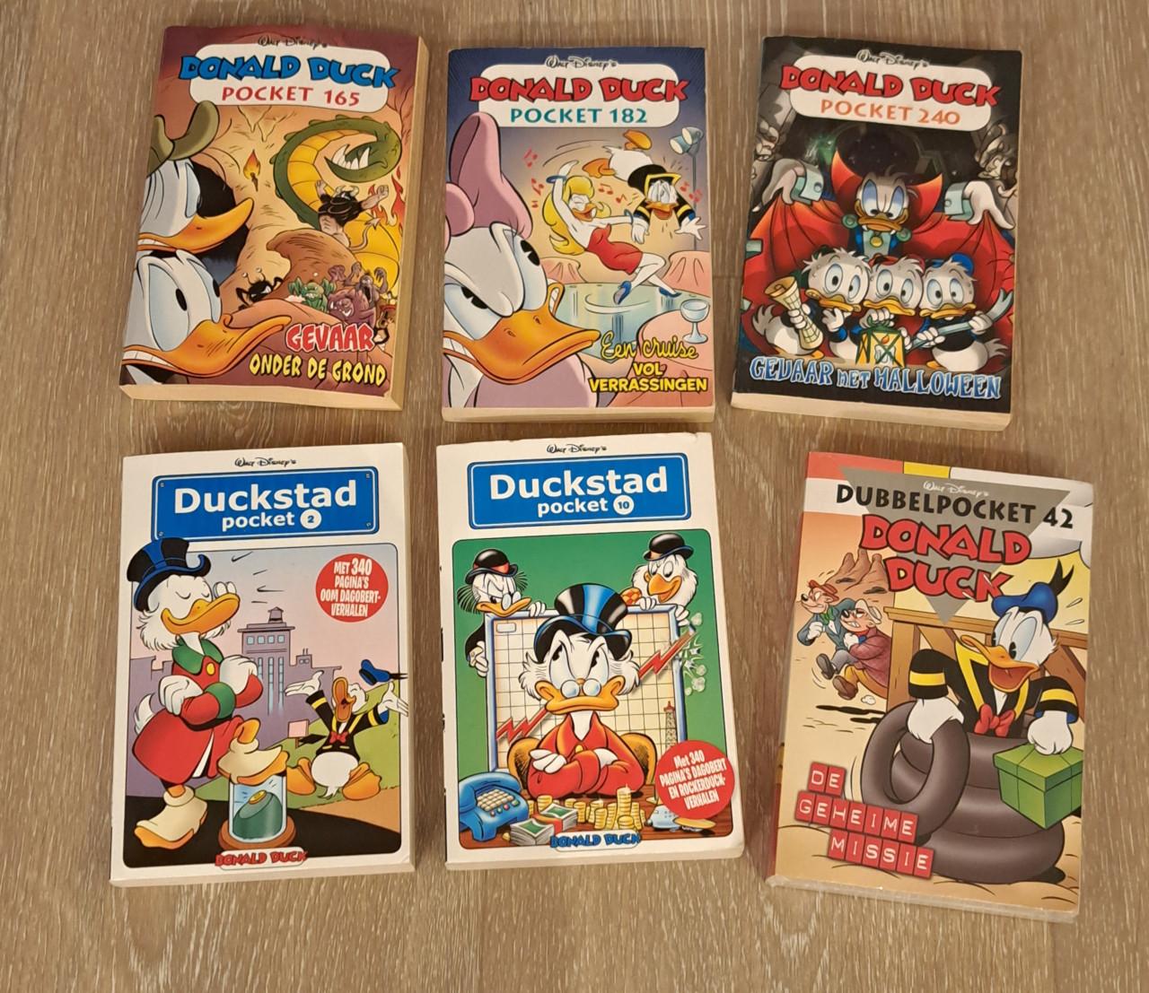 Veel Donald Duck weekbladen,  jaargangen,  pockets en extra's