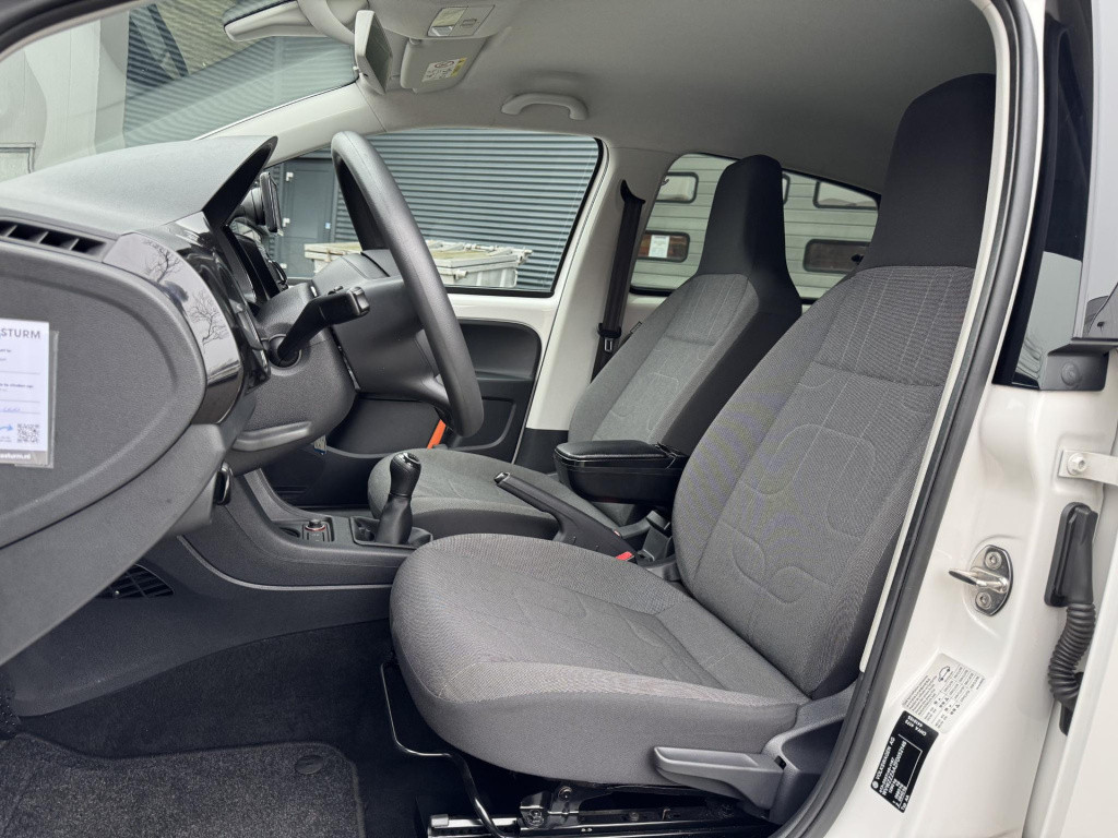 Volkswagen UP! 1.0 move up! bluemotion executive pack | airco | park. senso