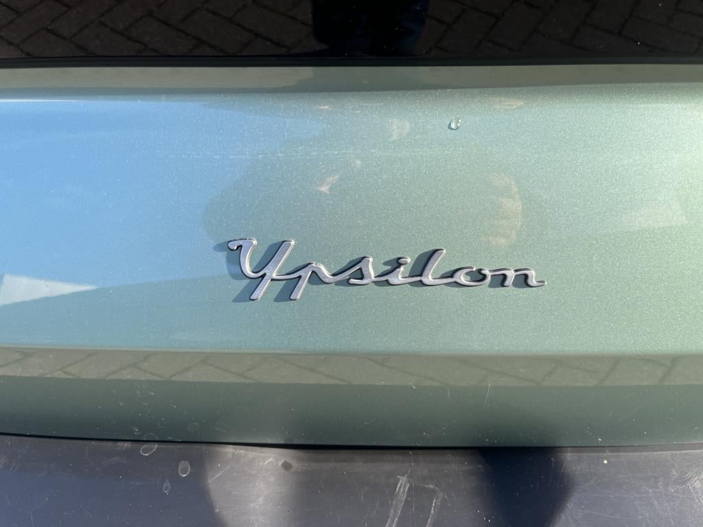 Lancia Y(psilon) 1.2 turbo hybrid