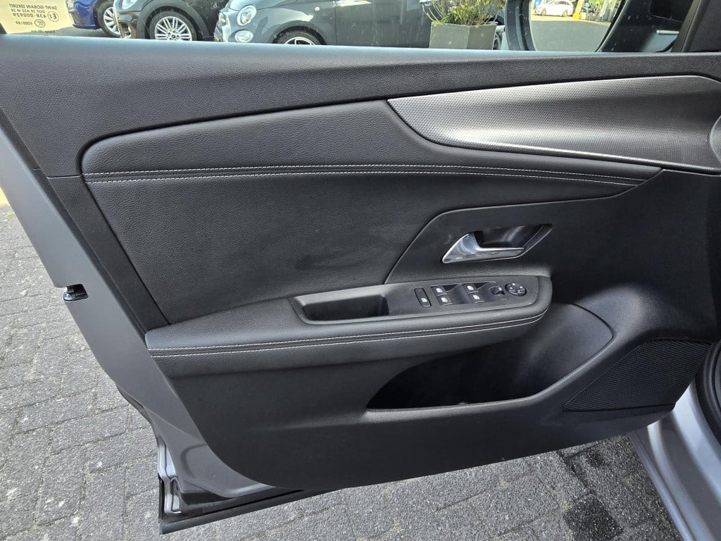 Opel Mokka 1.2 turbo level 4 camera pdc achter stoel/stuur verwarming navig