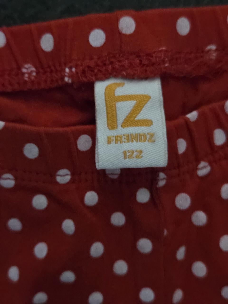 2 leggings Blauw en rood maat 122 Frendz