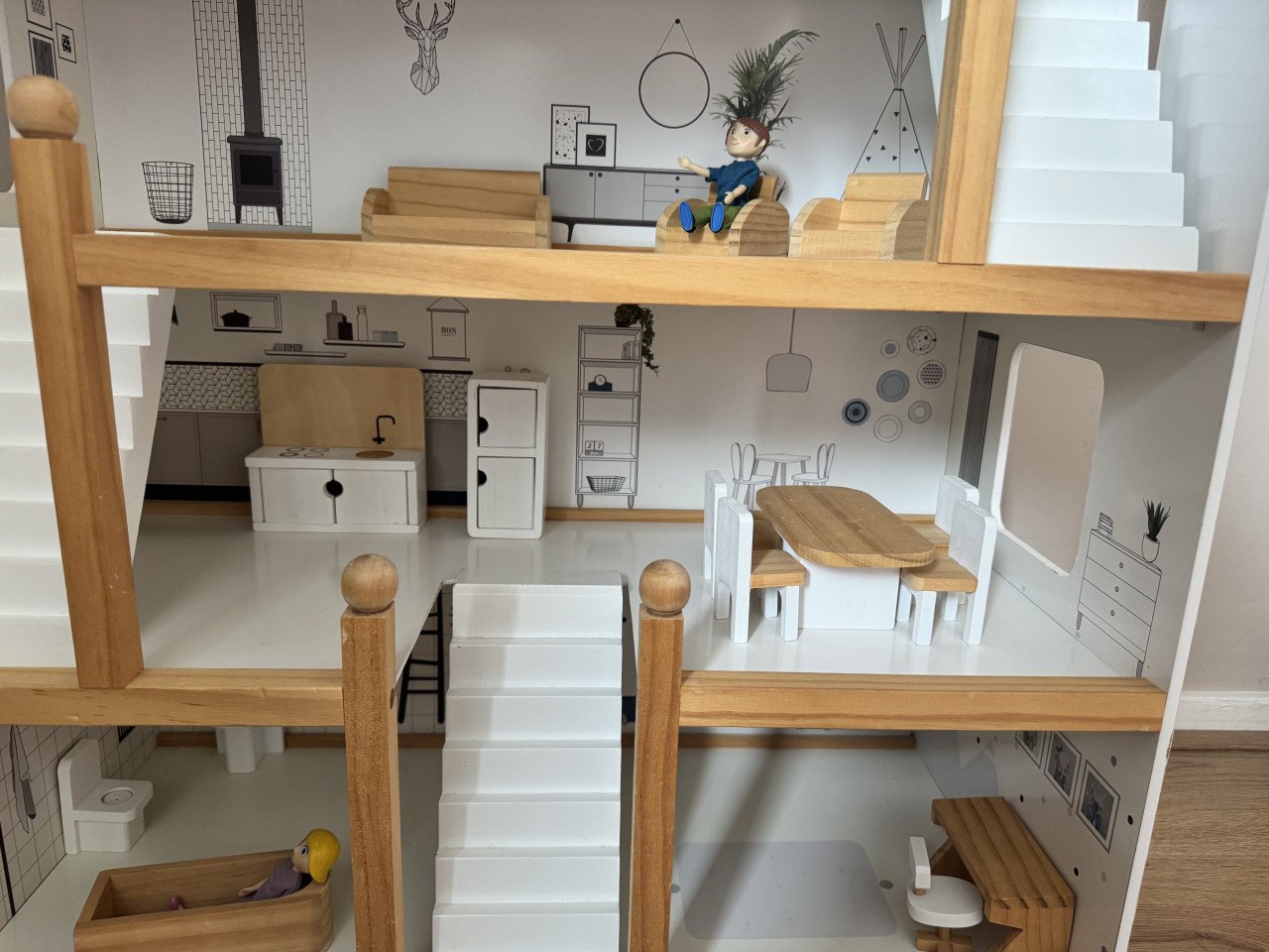 Houten poppenhuis