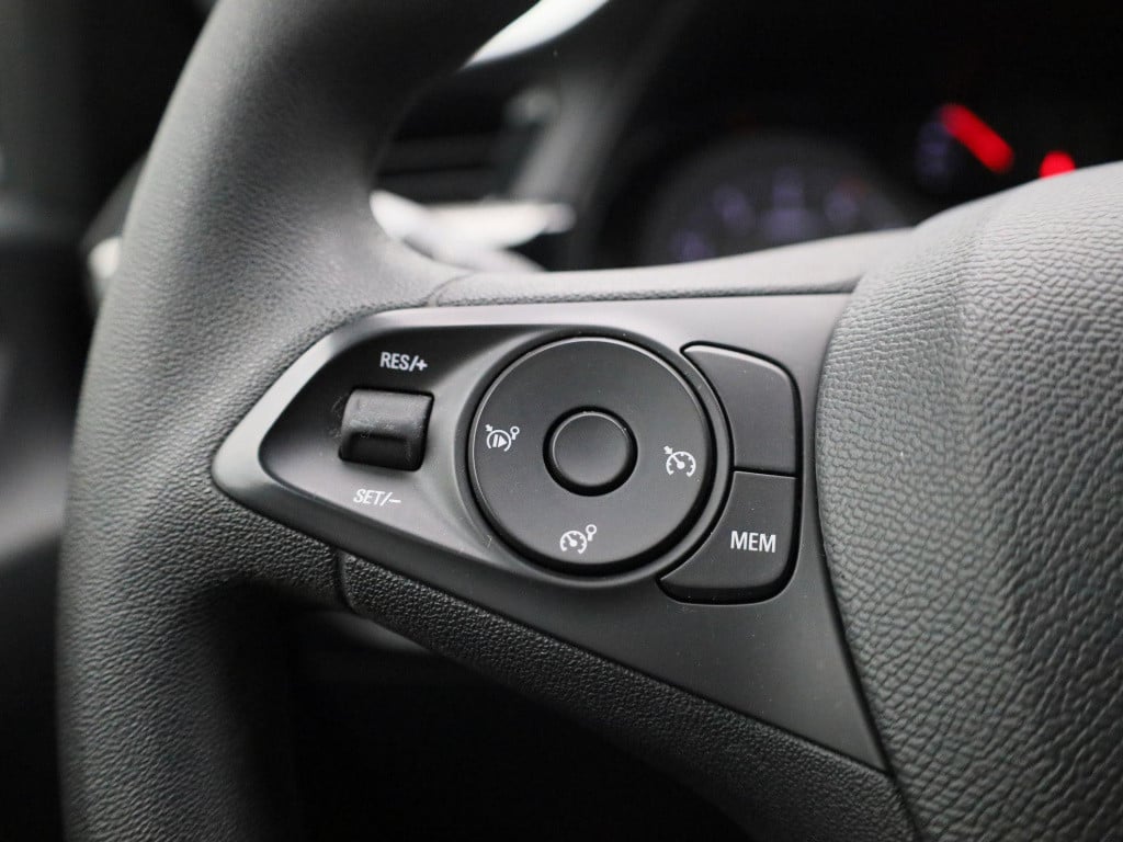 Opel Corsa 1.2 edition | airco | navigatie |  apple carplay/android auto