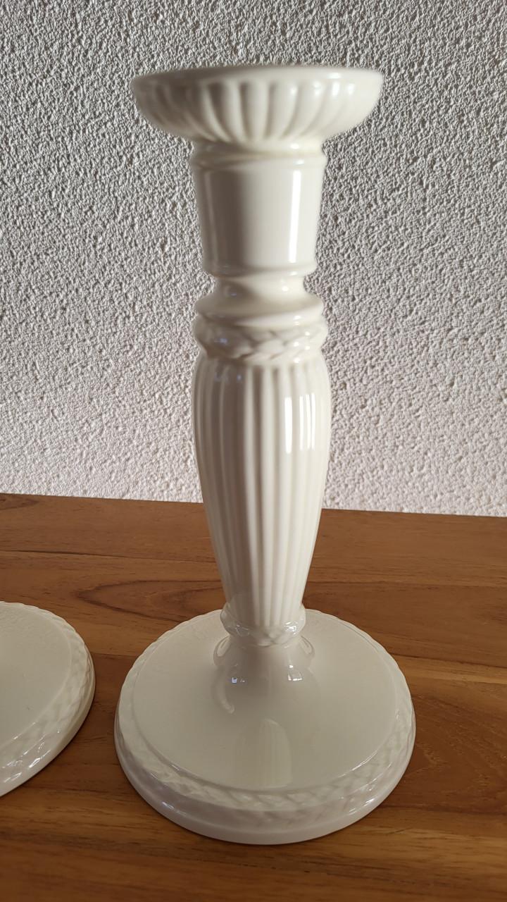 Set van 2 Wedgwood Edme kandelaars h 21 cm