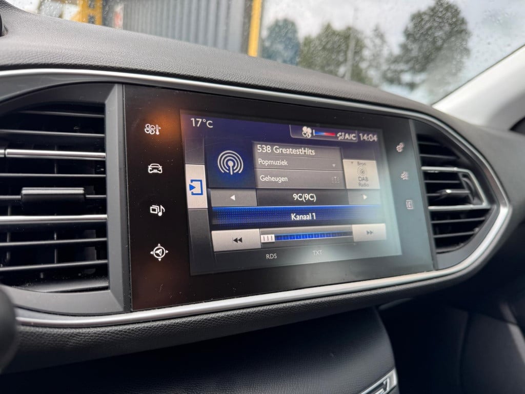 Peugeot 308 sw 1.2 puret.blue lease
