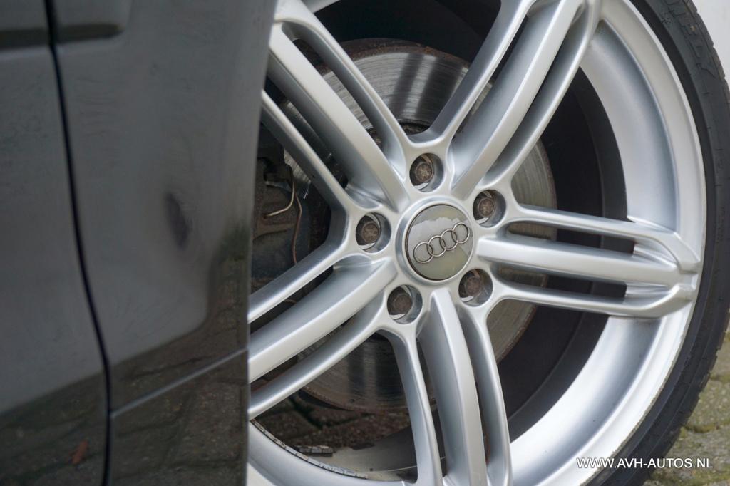 Audi A4 cabriolet 2.4 v6 exclusive