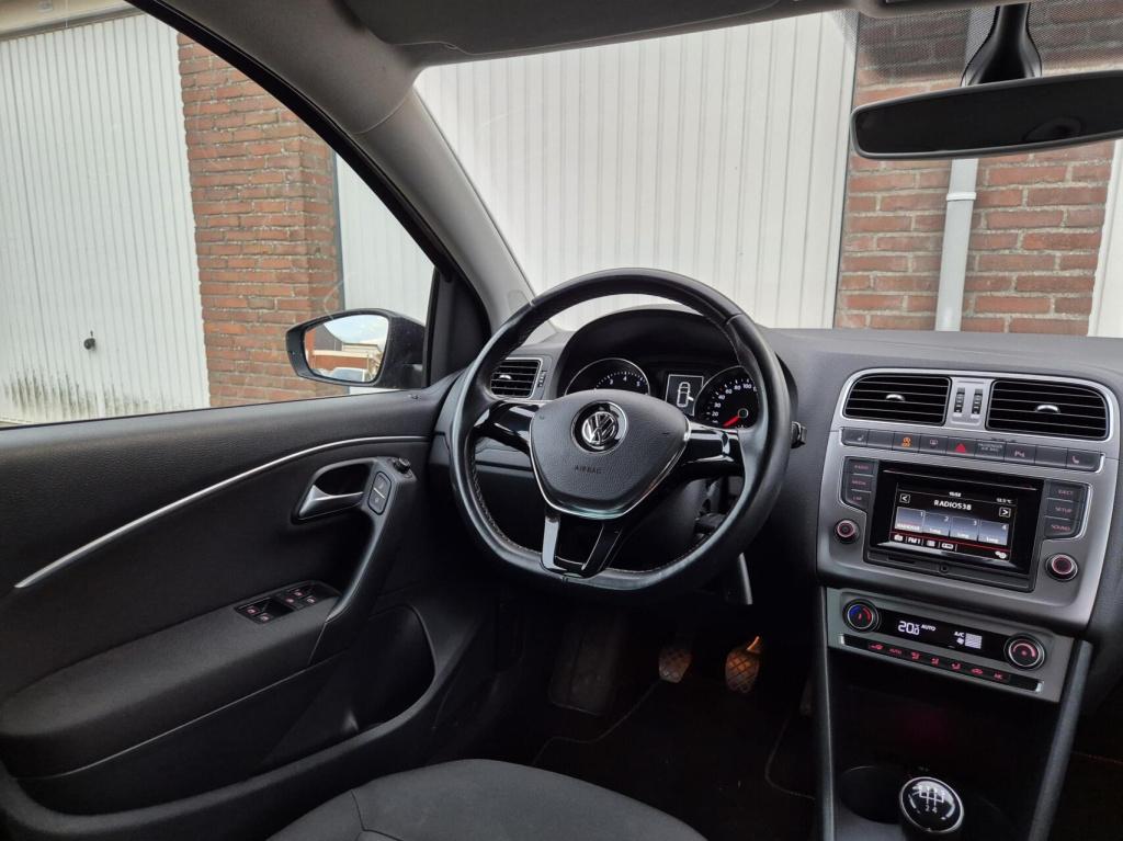 Volkswagen Polo 1.2 tsi lounge / 5- deurs / cruisecontrol / stoelverwarming