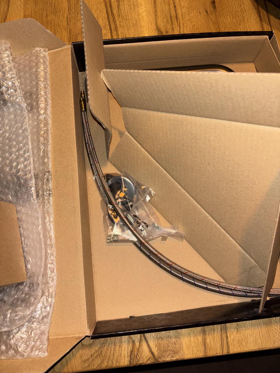 Te koop Nieuwe Gessi keukenmengkraan Gun Metal.