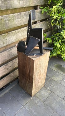 Gevraagd: Stuk meerpaal +/- 50 cm hoog