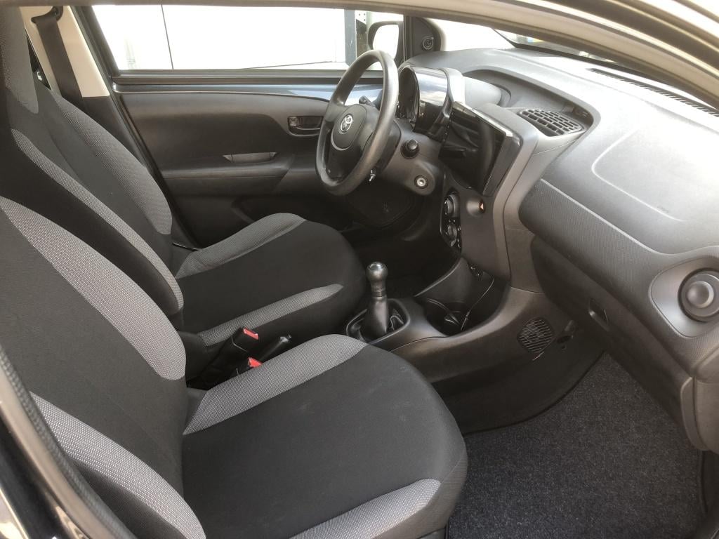 Toyota Aygo 1.0 vvt-i x-now