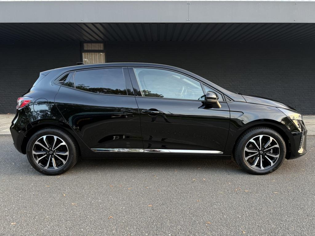 Renault Clio 1.6 e-tech full hybrid 145 evolution