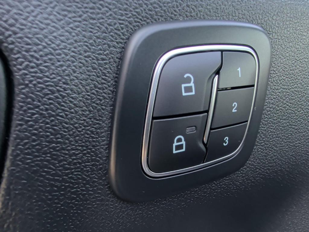 Ford Kuga 2.5 phev 243pk e-cvt st-line x | trekhaak | agr-stoelen | winterp