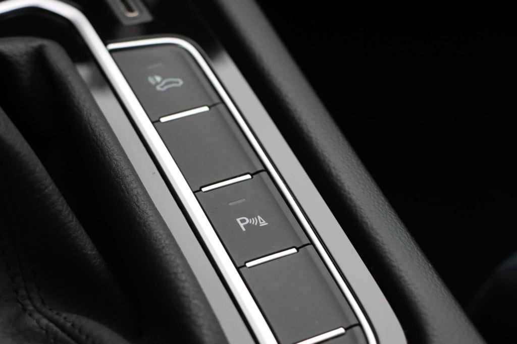 Volkswagen Passat variant 1.4 tsi phev gte business 218pk dsg6