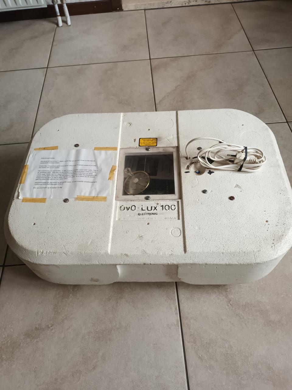 Broedmachine voor kippen en vogels