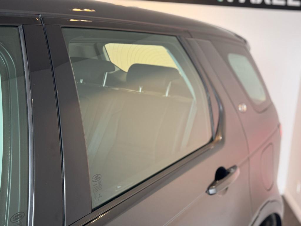 Land Rover Discovery p300e 1.5 s