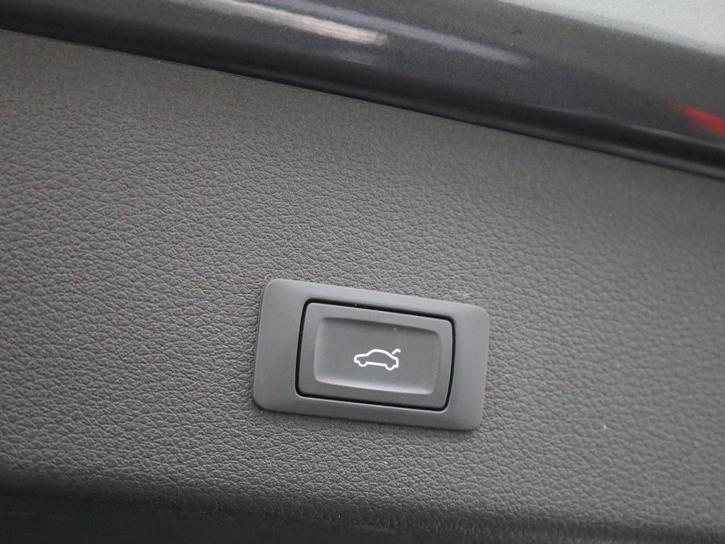 Audi E-tron sportback 55 quattro s edition 95 kwh | automaat | half-leder |