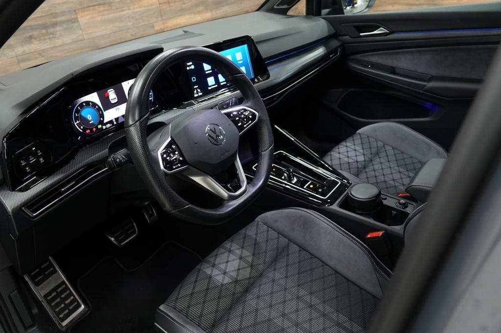 Volkswagen Golf r-line 1.5 etsi r-line | pano | iq-lights | acc | led |