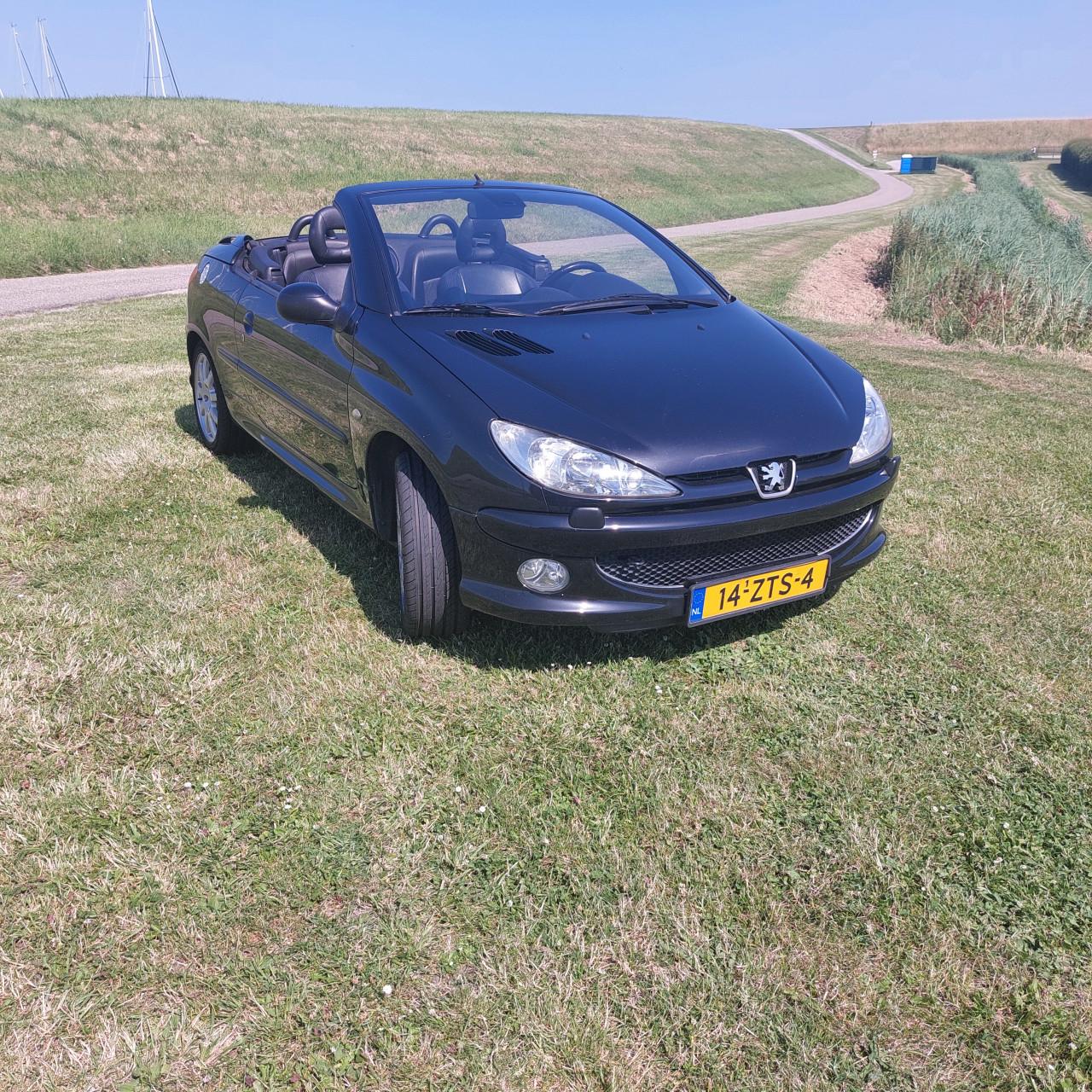 Peugeot 206cc Zwart - van particulier - lage kilometerstand