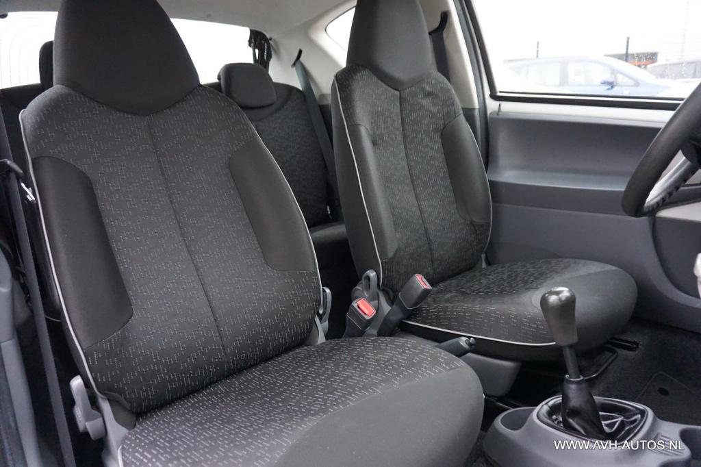 Peugeot 107 1.0-12v xs