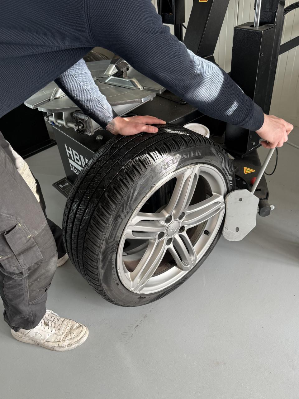 T&T Auto's - Banden laten vervangen? €25 montage per band