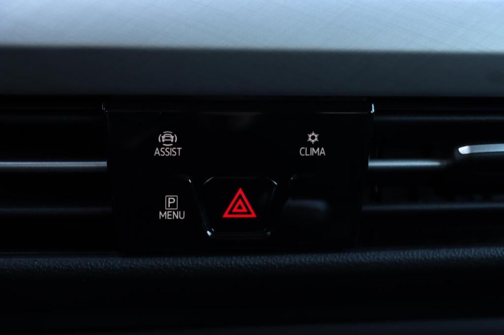 Volkswagen Golf variant 1.0 tsi life business 110pk